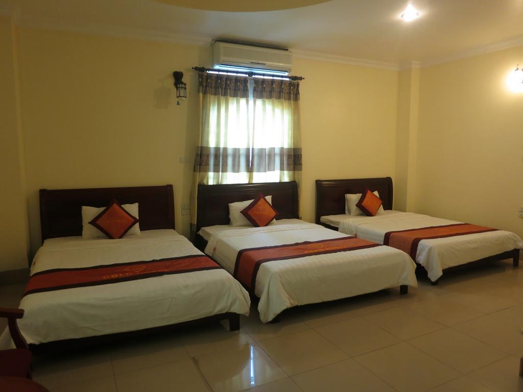 נין בין Gold Hotel חדר תמונה