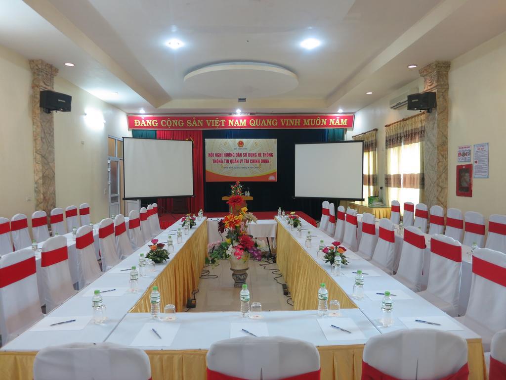נין בין Gold Hotel מראה חיצוני תמונה
